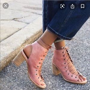 Free People Jeffrey Campbell Lace UPS